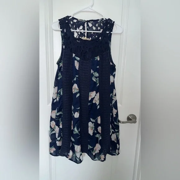 entro | Dresses | Entro Womens Medium Floral Midi Dress | Poshmark